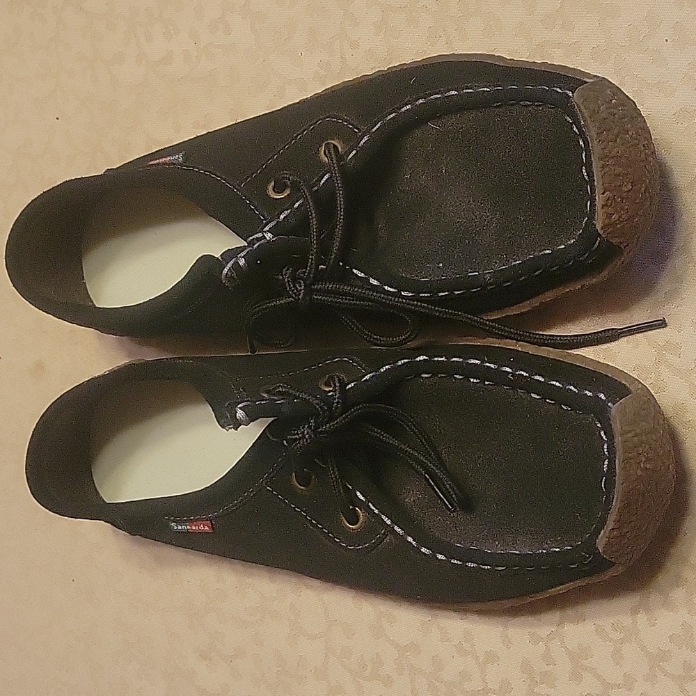 Senearda black mocs